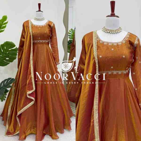 Fendi Silk Embroidered Top with Dupatta - Image 4