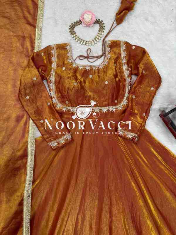 Fendi Silk Embroidered Top with Dupatta - Image 8
