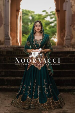 Shop Natural Crepe Silk Embroidered Top Lehenga Set with Organza Dupatta