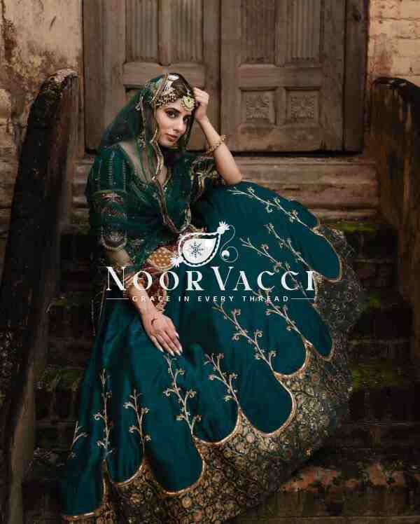Natural Crepe Silk Embroidered Top Lehenga Set with Organza Dupatta - Image 6