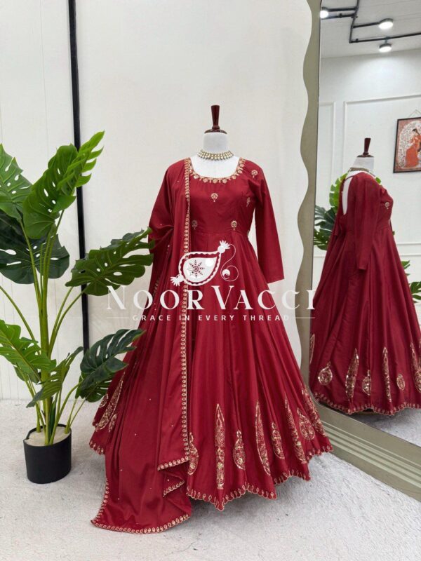 Buy Natural Crepe Anarkali Set with Thread & Sequence Work - Image 4