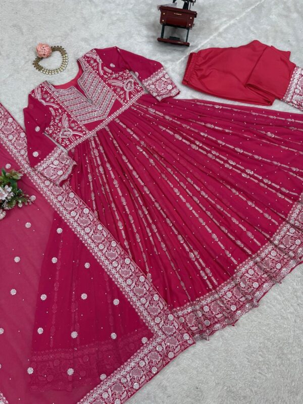 Shop Faux Georgette Thread & Sequence Embroidered Suit Set with Rivet Moti Work - Image 4