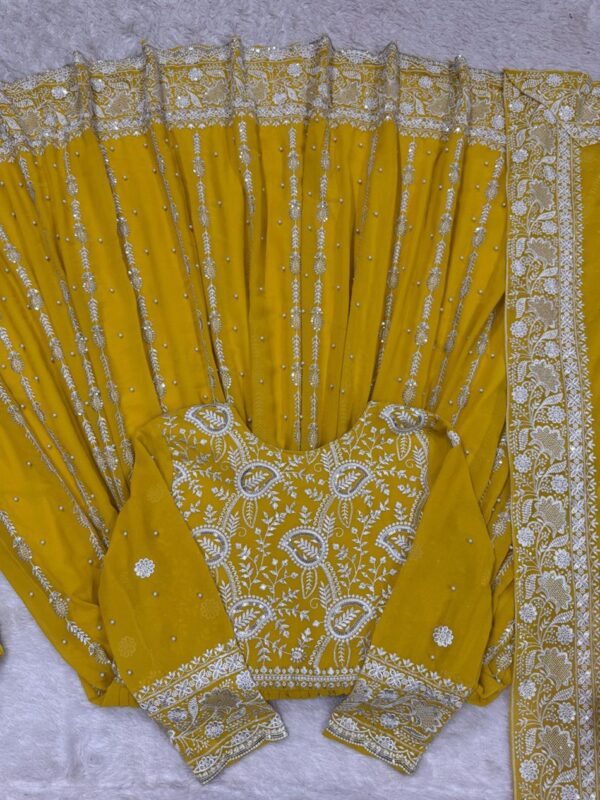 Buy Faux Georgette Thread & Sequence Embroidered Suit Set with Rivet Moti Work - Image 3