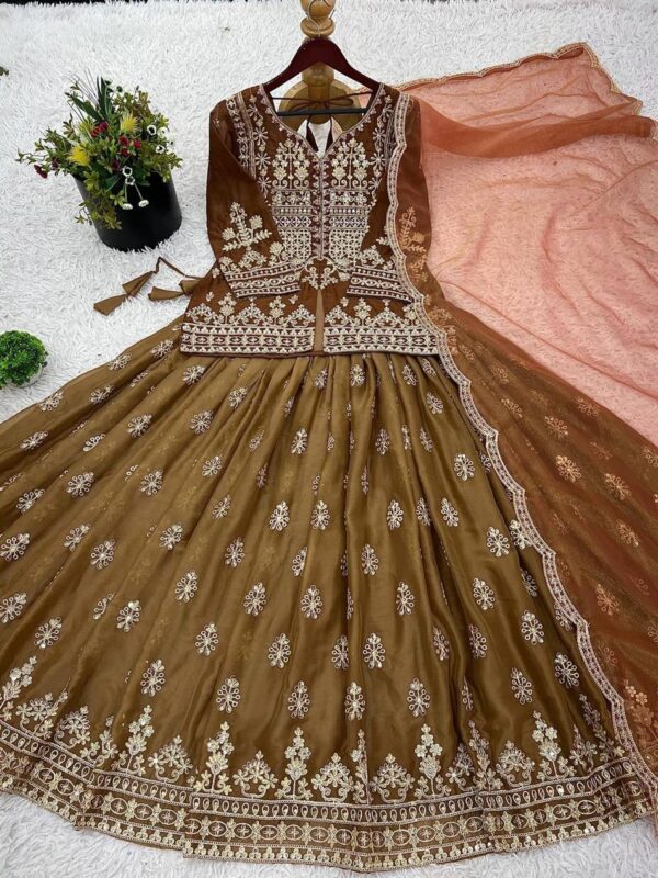 Buy Star Georgette Embroidered Lehenga Set with Dupatta - Image 9