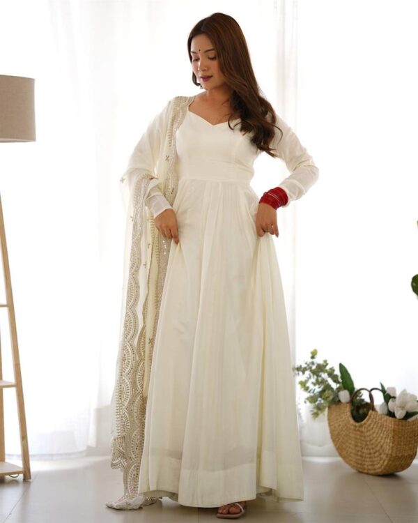 Shop Romansilk Chanderi Embroidered Anarkali Set with Dupatta and Pant