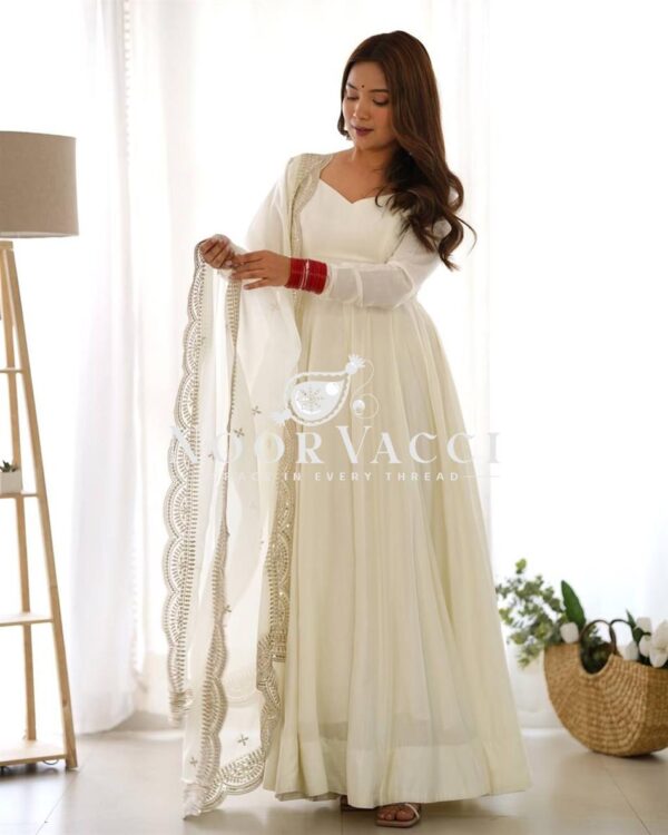 Shop Romansilk Chanderi Embroidered Anarkali Set with Dupatta and Pant - Image 6
