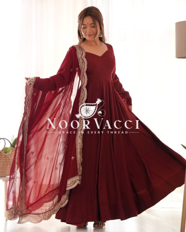 Buy Romansilk Chanderi Embroidered Anarkali Set with Dupatta and Pant - Image 6