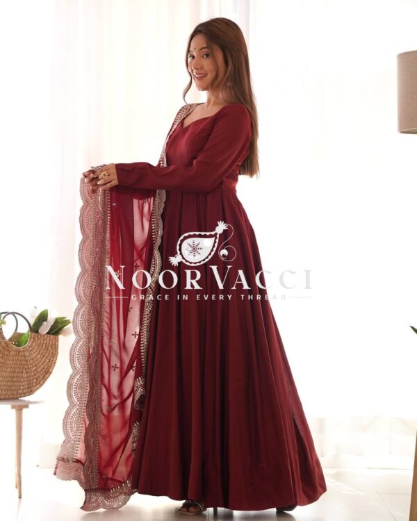 Buy Romansilk Chanderi Embroidered Anarkali Set with Dupatta and Pant - Image 2