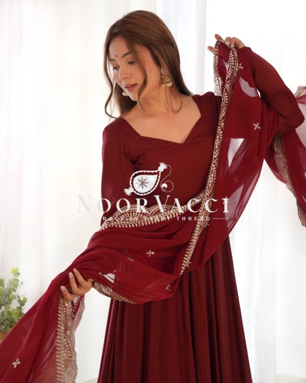 Buy Romansilk Chanderi Embroidered Anarkali Set with Dupatta and Pant - Image 4