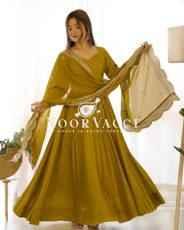 Buy Romansilk Chanderi Embroidered Anarkali Set with Dupatta and Pant
