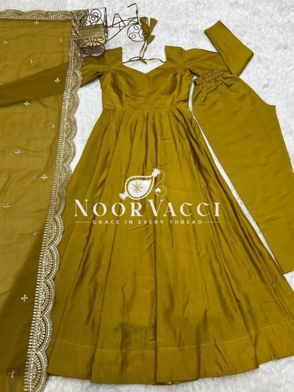 Buy Romansilk Chanderi Embroidered Anarkali Set with Dupatta and Pant - Image 7