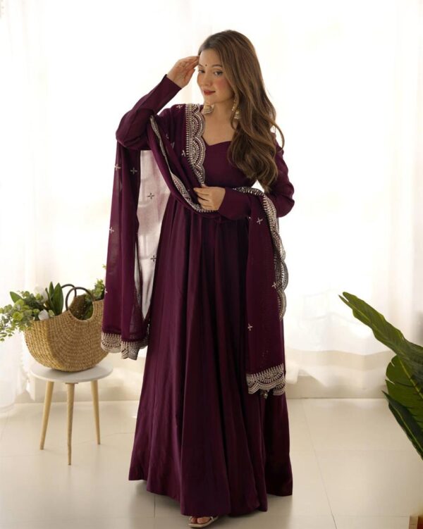 Buy Romansilk Chanderi Embroidered Anarkali Set with Dupatta and Pant - Image 2