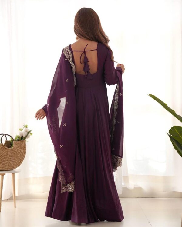 Buy Romansilk Chanderi Embroidered Anarkali Set with Dupatta and Pant - Image 6