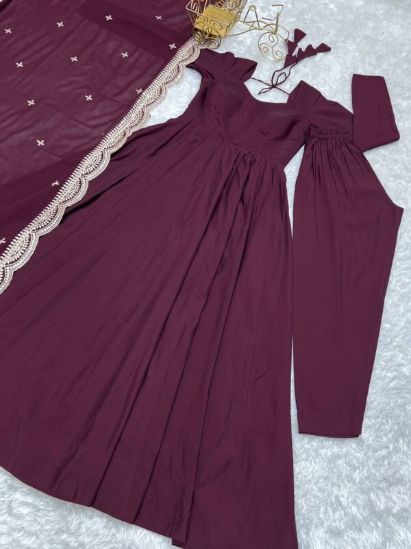 Buy Romansilk Chanderi Embroidered Anarkali Set with Dupatta and Pant - Image 8