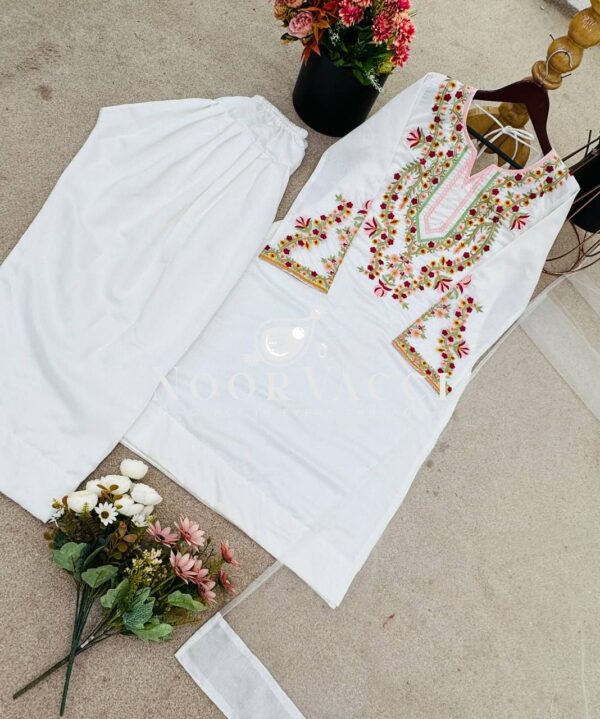 Buy Natural Crepe Silk Embroidered Set with Farshi Pant & Dupatta - Image 8