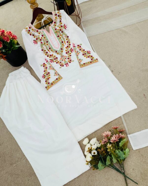 Buy Natural Crepe Silk Embroidered Set with Farshi Pant & Dupatta - Image 9