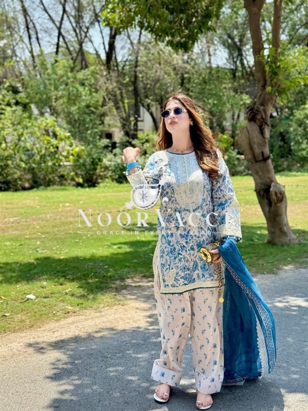 Shop Printed Natural Crepe Top with Farshi Palazzo & Digital Print Dupatta Set - Image 2
