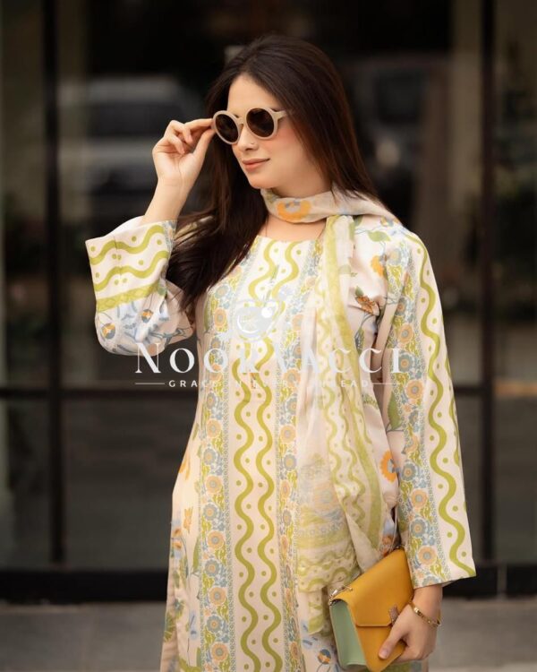 Buy Designer Natural Crepe Co-ords Set with Digital Print & Dupatta - Image 2