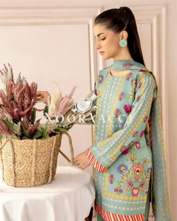 Buy Designer Natural Crepe Co-ords Set with Digital Print & Dupatta - Image 3