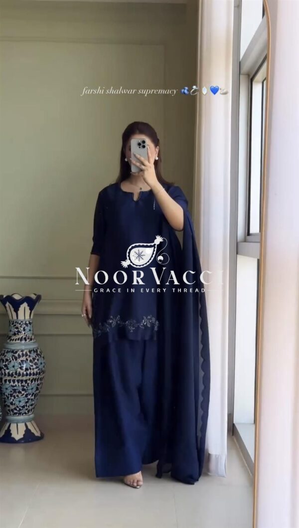 Buy Crepe Silk Embroidered Top with Farshi Salwar and Organza Dupatta - Image 4