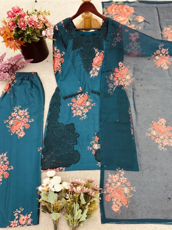 Elegant Digital Print & Embroidered Crepe Suit Set for Women - Image 4