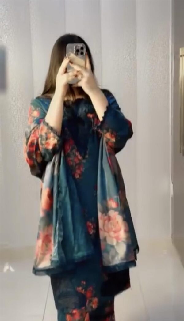 Elegant Digital Print & Embroidered Crepe Suit Set for Women - Image 2