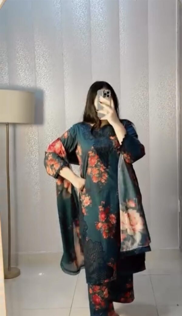 Elegant Digital Print & Embroidered Crepe Suit Set for Women
