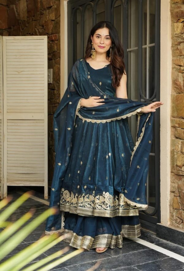 Elegant Embroidered Heavy Crunchy Silk Suit Set for Women - Image 2