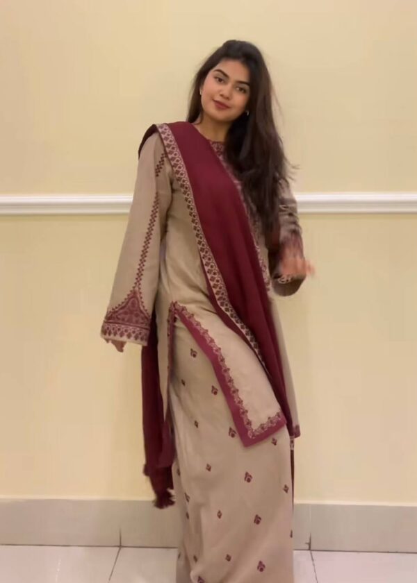 Buy Faux Georgette Embroidered Farshi Pant Set with Dupatta - Image 7