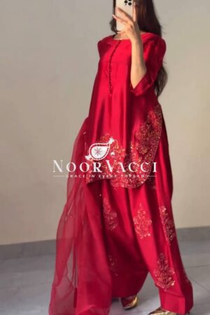 Buy Natural Crep Silk Embroidered Farshi Pant Set with Dupatta