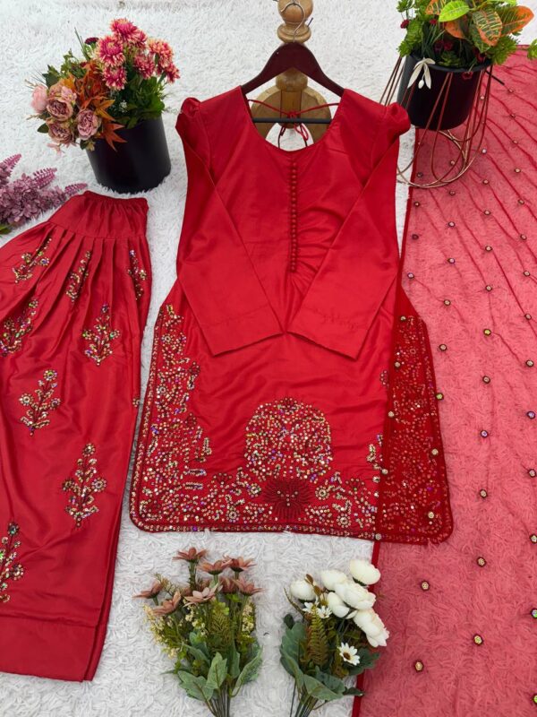 Buy Natural Crep Silk Embroidered Farshi Pant Set with Dupatta - Image 10