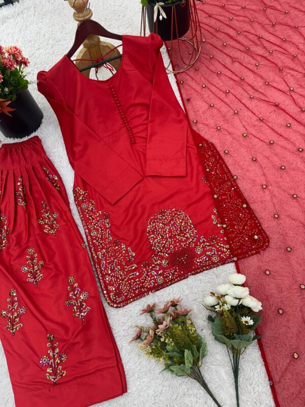 Buy Natural Crep Silk Embroidered Farshi Pant Set with Dupatta - Image 12