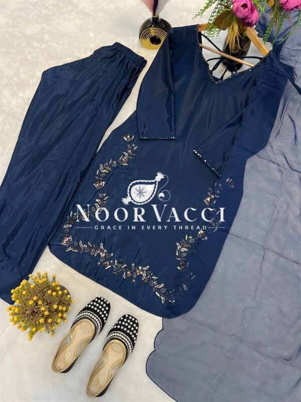 Buy Crepe Silk Embroidered Top with Farshi Salwar and Organza Dupatta - Image 5
