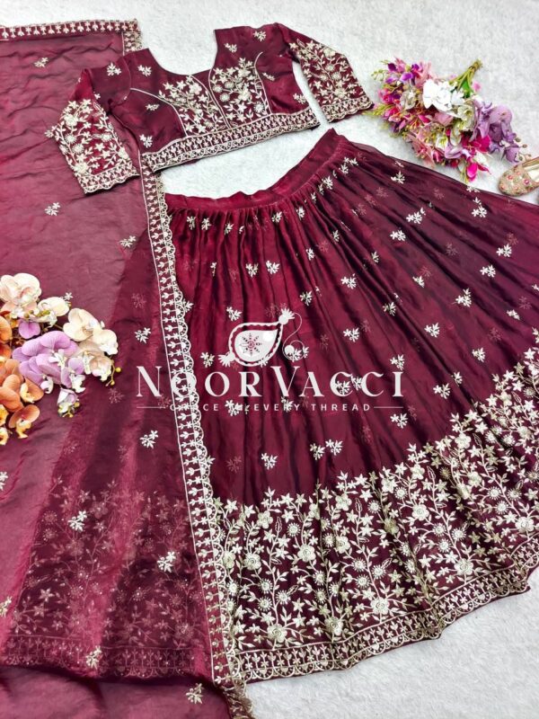 Shop Pure Fendy Silk Embroidered Lehenga Choli Set with Dupatta - Image 6