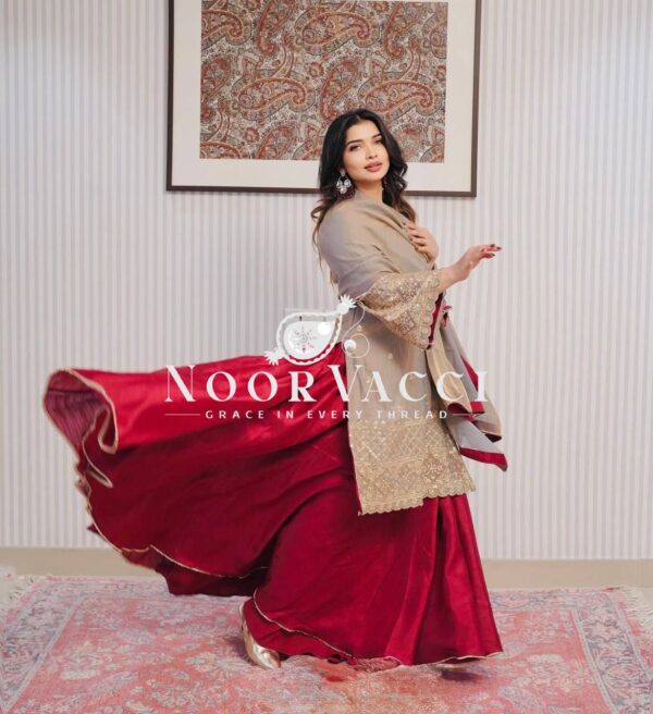 Shop Fendi Crush Embroidered Top with French Crepe Silk Lehenga & Dupatta