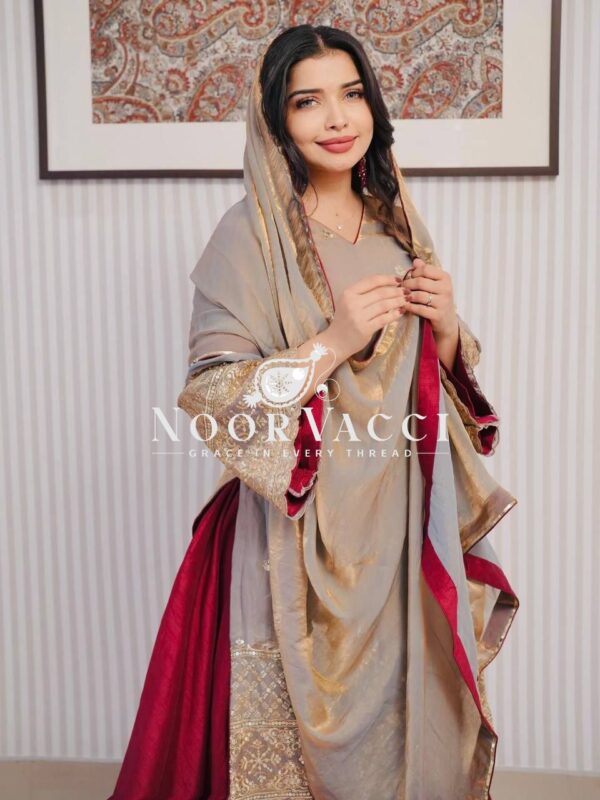 Shop Fendi Crush Embroidered Top with French Crepe Silk Lehenga & Dupatta - Image 4
