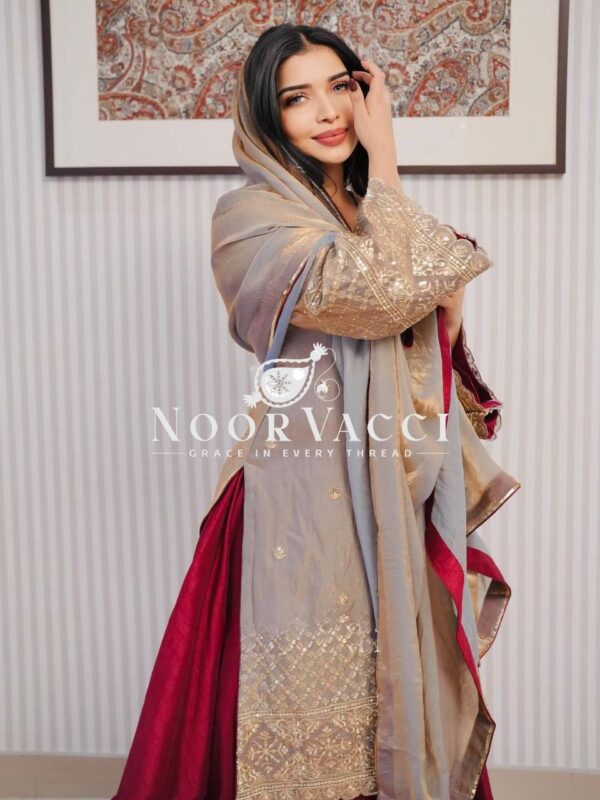 Shop Fendi Crush Embroidered Top with French Crepe Silk Lehenga & Dupatta - Image 3