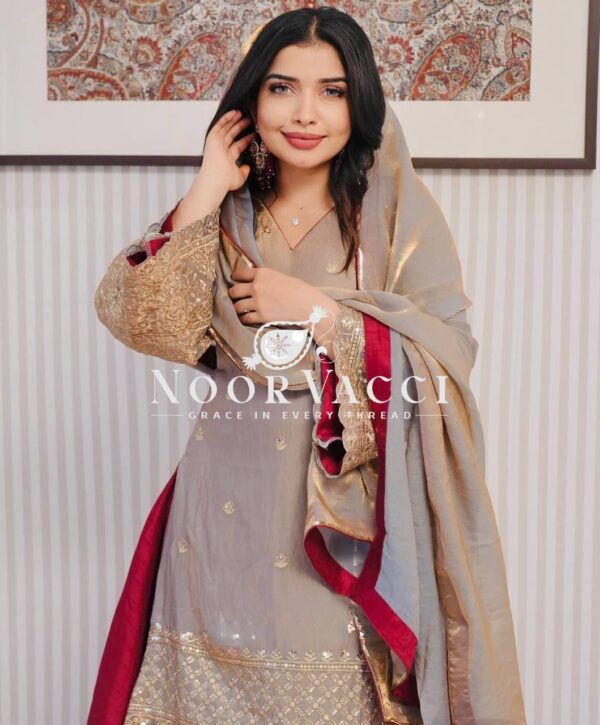 Shop Fendi Crush Embroidered Top with French Crepe Silk Lehenga & Dupatta - Image 2