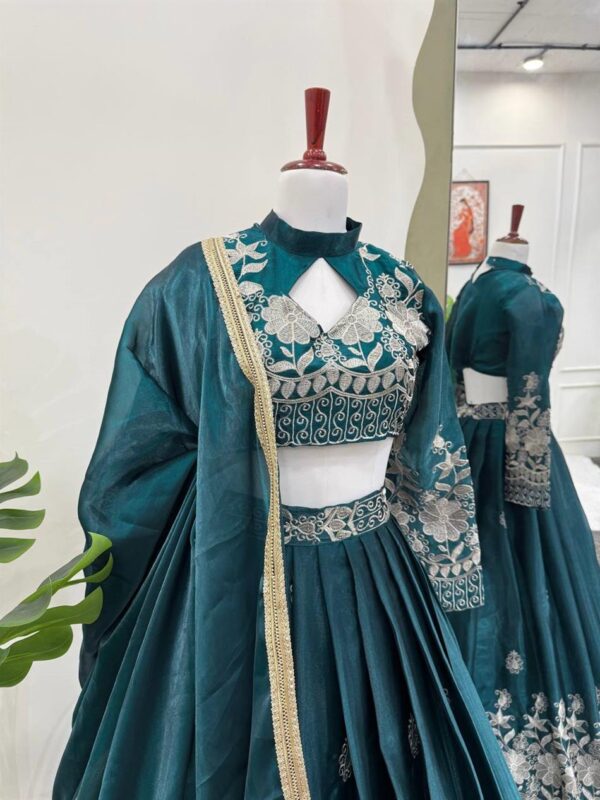 Shop Jimi Choo Embroidered Lehenga Set with Lace Border Dupatta - Image 9