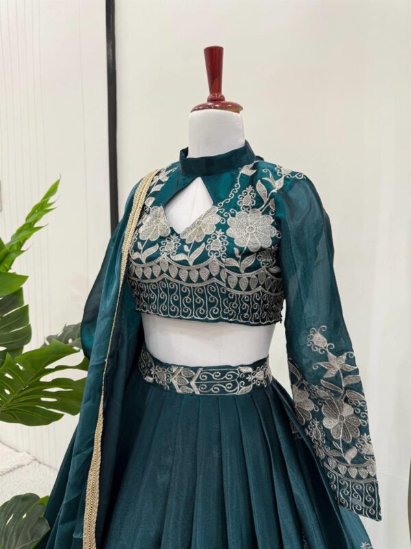 Shop Jimi Choo Embroidered Lehenga Set with Lace Border Dupatta - Image 10