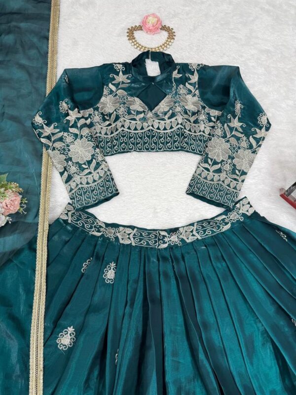 Shop Jimi Choo Embroidered Lehenga Set with Lace Border Dupatta - Image 14