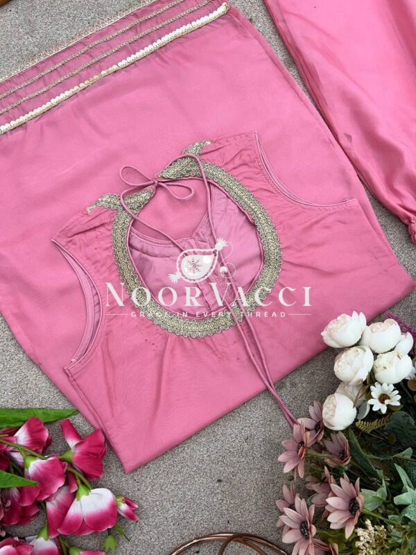 Buy Tabby Organza Embroidered Kurta Set with Sharara & Dupatta - Image 7