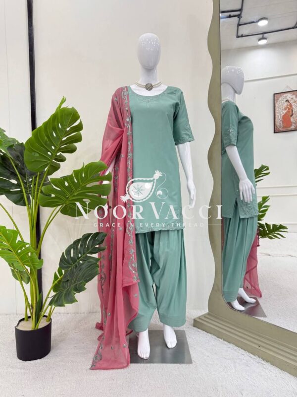 Shop Natural Crepe Thread Work Top with Farshi Salwar & Dupatta Set - Image 3