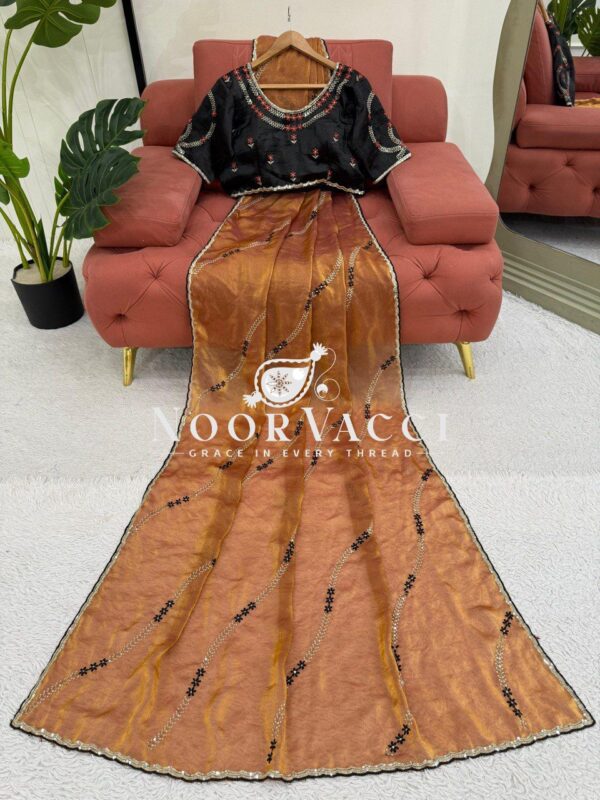 Buy Fendy Silk Saree with Thread and Sequence Work & Gold Crush Blouse - Image 6