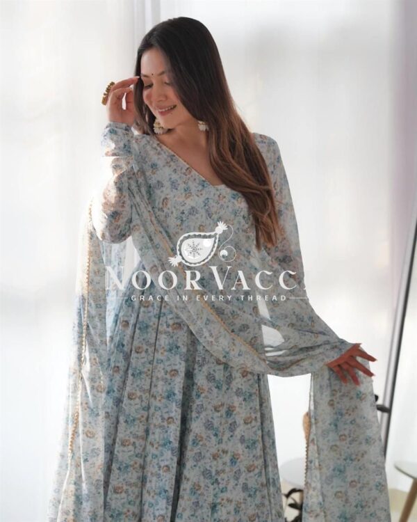 Buy Pink & Sky Orange Chiffon Floral Print Anarkali Set with Triangle Lace Dupatta - Image 3