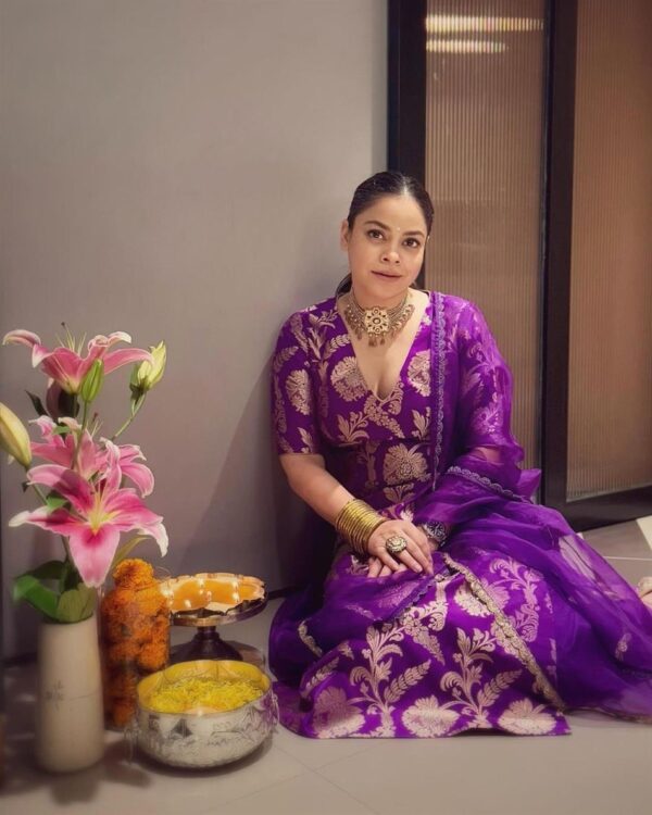 Jacquard Silk Designer Suit with Crepe Pant and Soft Net Dupatta - Image 2
