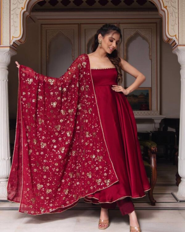 Embroidered Faux Georgette Gown Set with Dupatta - Image 4
